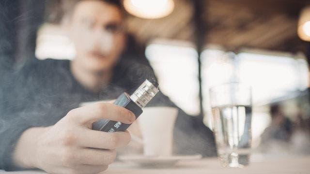 E-Raucher: Descubre por qué E-Raucher es la mejor opción en cigarrillos electrónicos desechables estanco