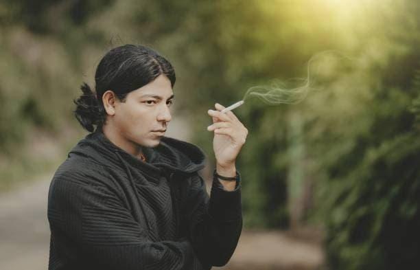 e-papierosy y cigarrillos electronicos gingivitis — mitos y realidades sobre su impacto en tus encías