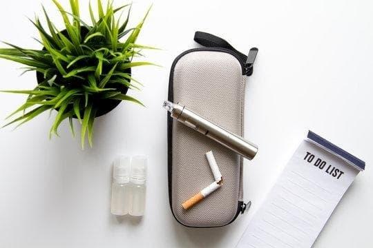 Descubre E-DYM el mejor e-dym para cigarillos electronicos y mono vapeador de calidad incomparable