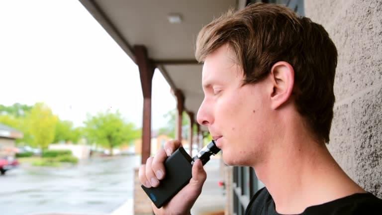 Cómo elegir e-cigarette brands adecuadas y adaptar políticas sobre cigarrillos electronicos lugar de trabajo para un entorno saludable