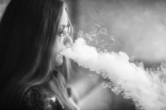 Guía práctica IBvape sobre aceite de cáñamo con cbd cigarrillo electronico y consejos para vapear con seguridad con IBvape